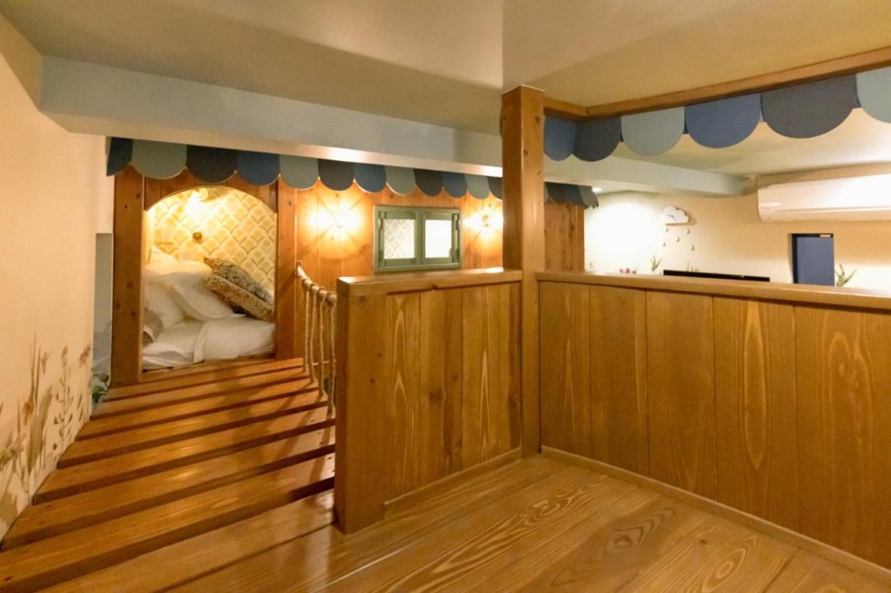 Holy House Villa Tokyo Exterior photo
